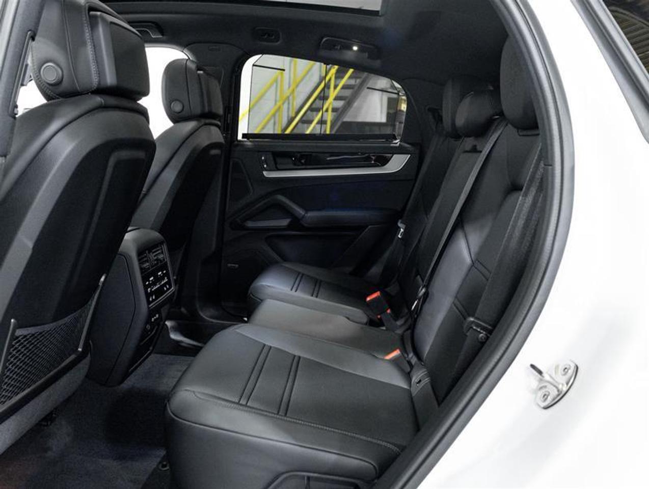 2026 Porsche Cayenne  Photo