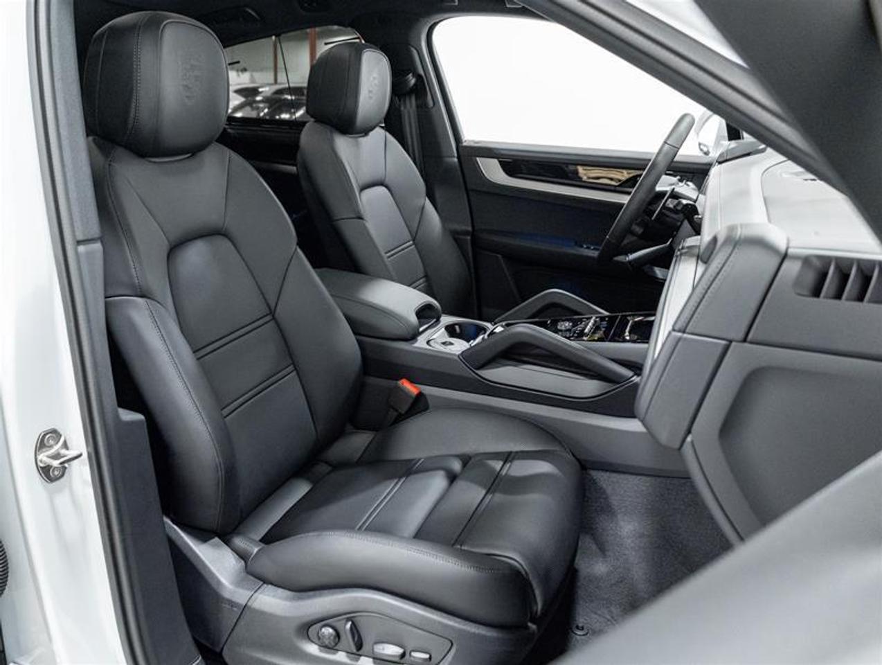 2026 Porsche Cayenne  Photo