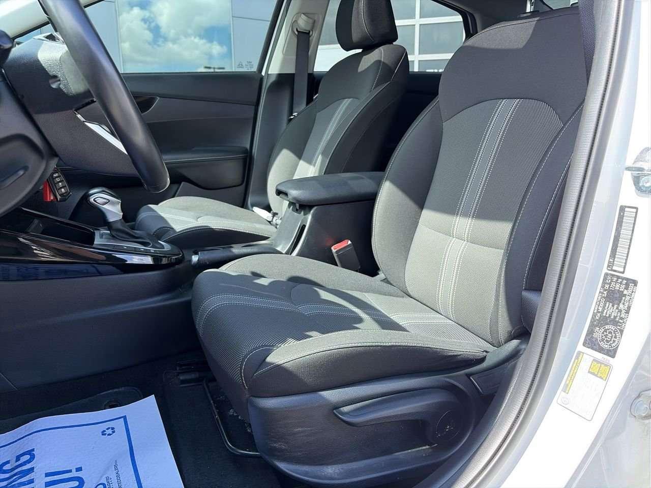2024 Kia Forte EX+ IVT CPO AVAILABLE   ONE OWNER   NO ACCIDENTS   LOW KMS   BACKUP CAM   SUNROOF   WIRELESS PHONE CHARGER Photo5
