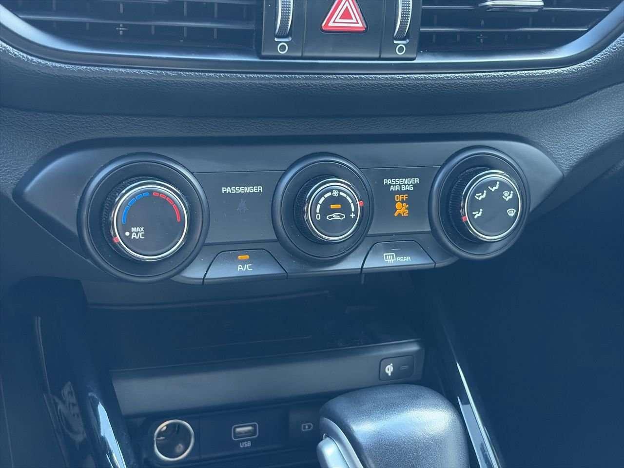 2024 Kia Forte EX+ IVT CPO AVAILABLE   ONE OWNER   NO ACCIDENTS   LOW KMS   BACKUP CAM   SUNROOF   WIRELESS PHONE CHARGER Photo