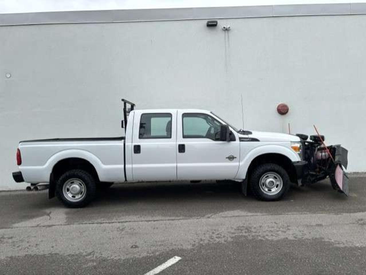2013 Ford F-250 4WD 6.7L POWER STROKE DIESEL-WESTERN V SNOW PLOW!! Photo