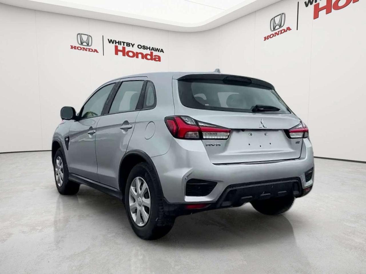 2022 Mitsubishi RVR ES Photo