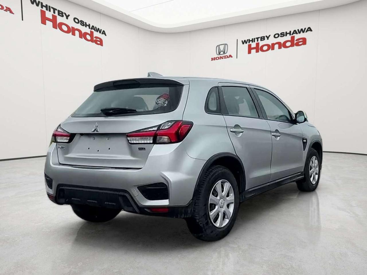 2022 Mitsubishi RVR ES Photo