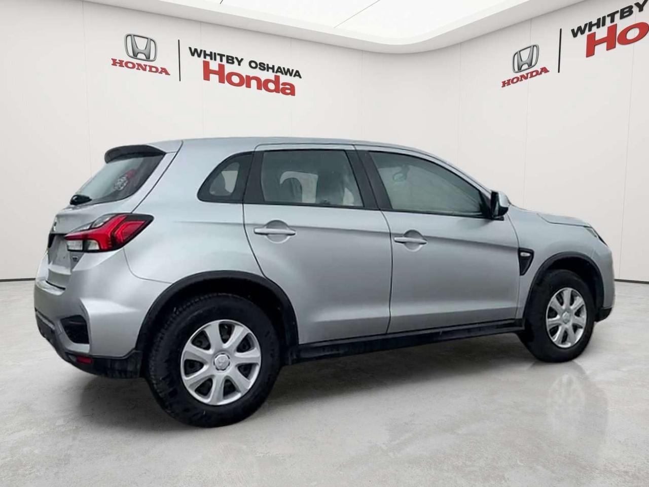 2022 Mitsubishi RVR ES Photo