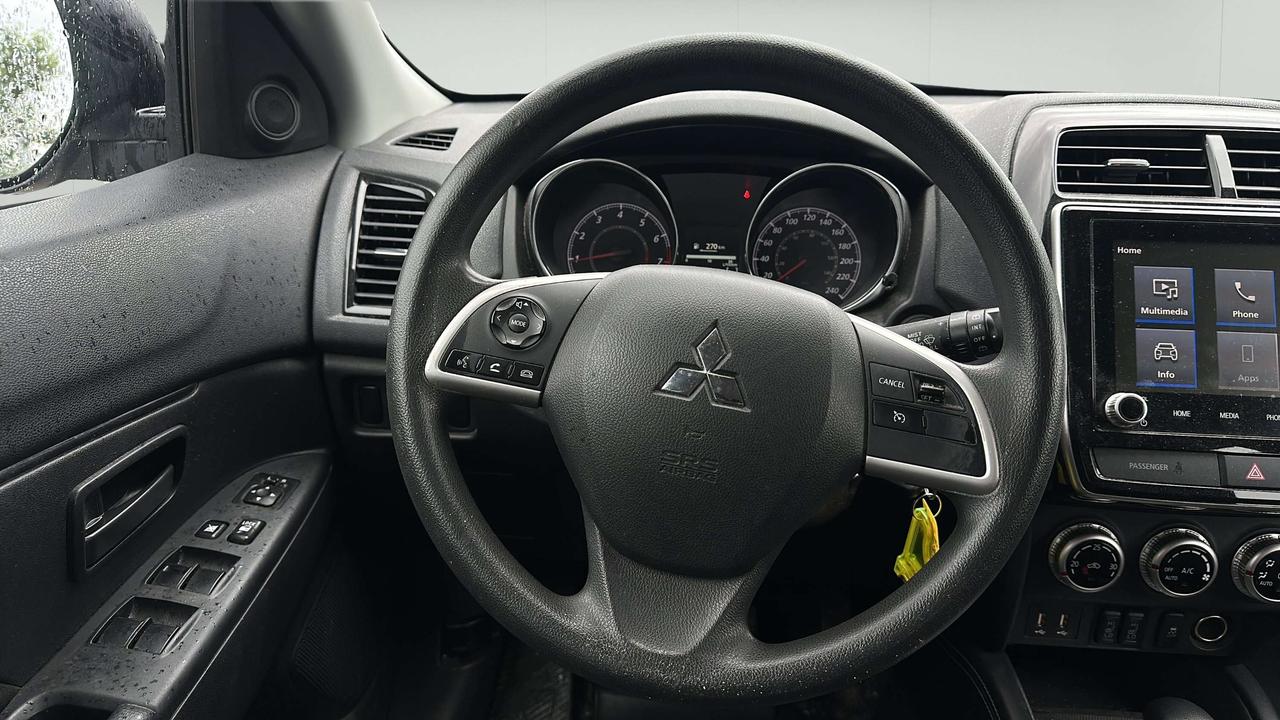 2022 Mitsubishi RVR ES Photo