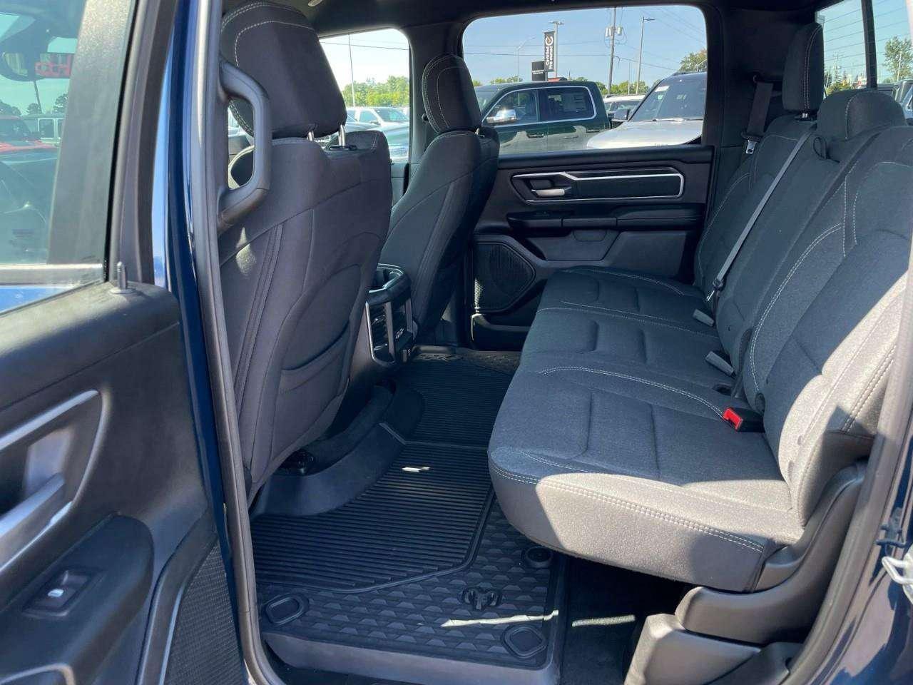2019 RAM 1500 5.7L V8 HEMI   HTD SEATS   RMT START Photo