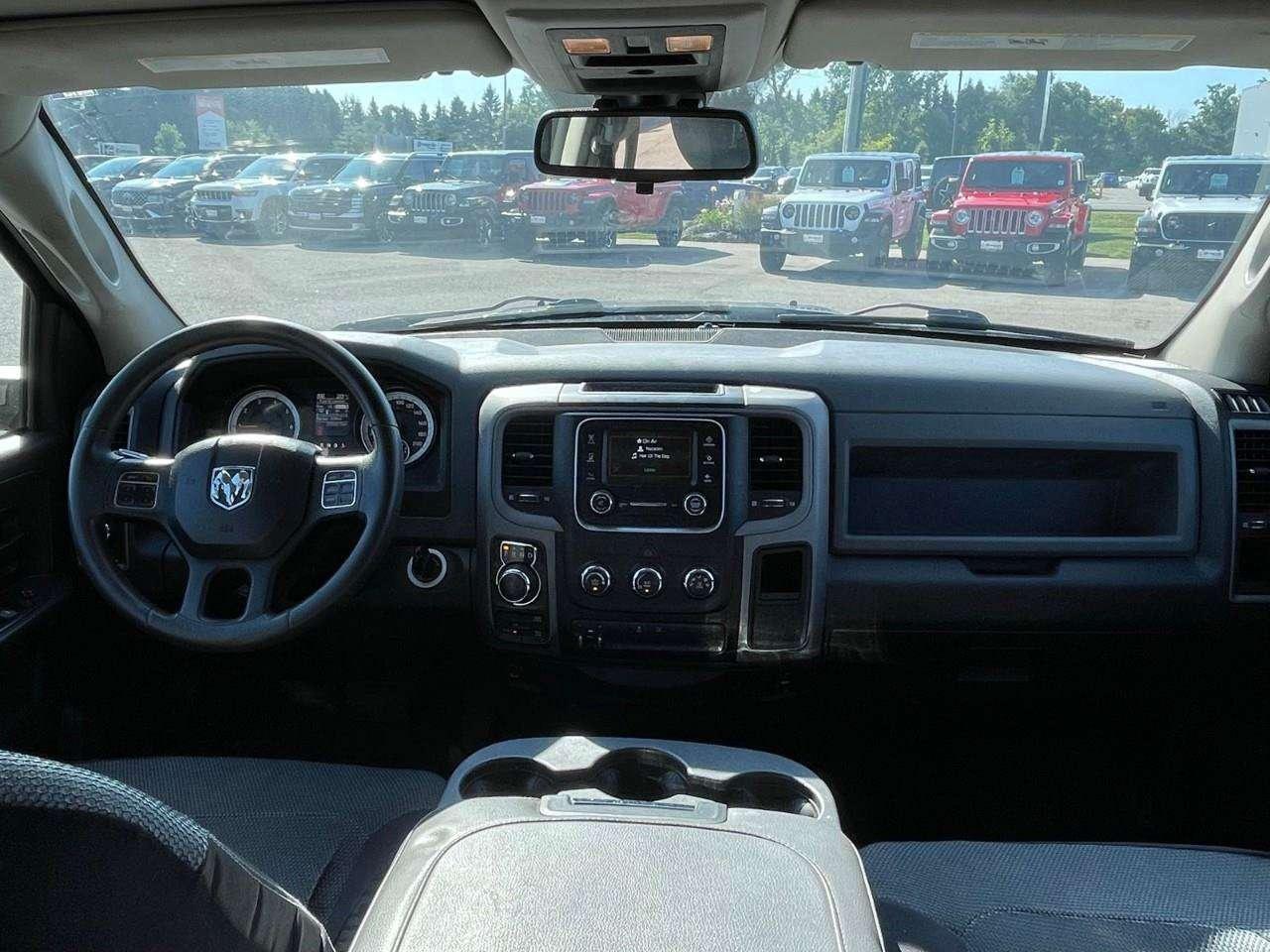 2014 RAM 1500 ACCIDENT FREE   4X4   BACK UP CAM Photo