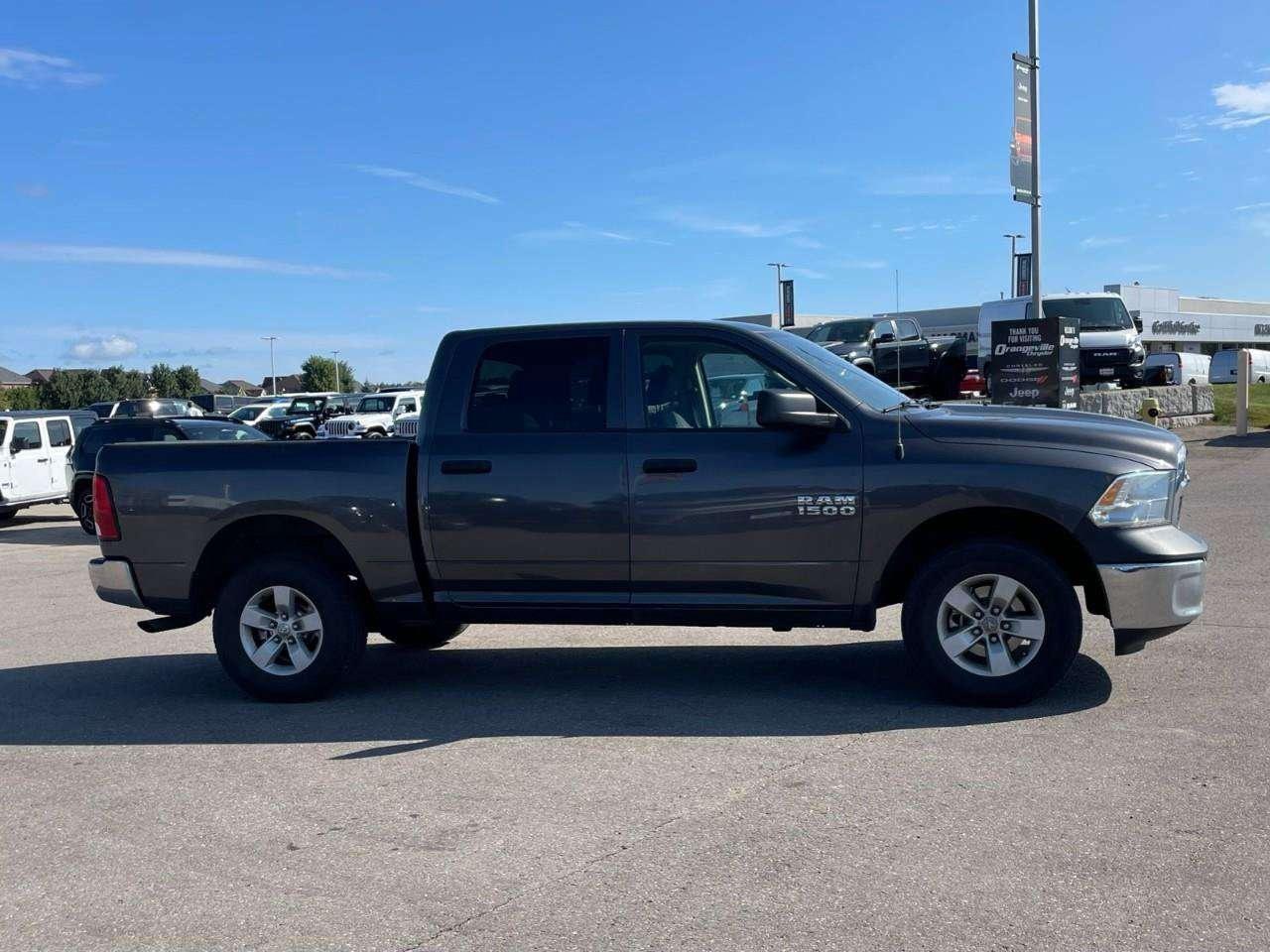 2014 RAM 1500 ACCIDENT FREE   4X4   BACK UP CAM Photo