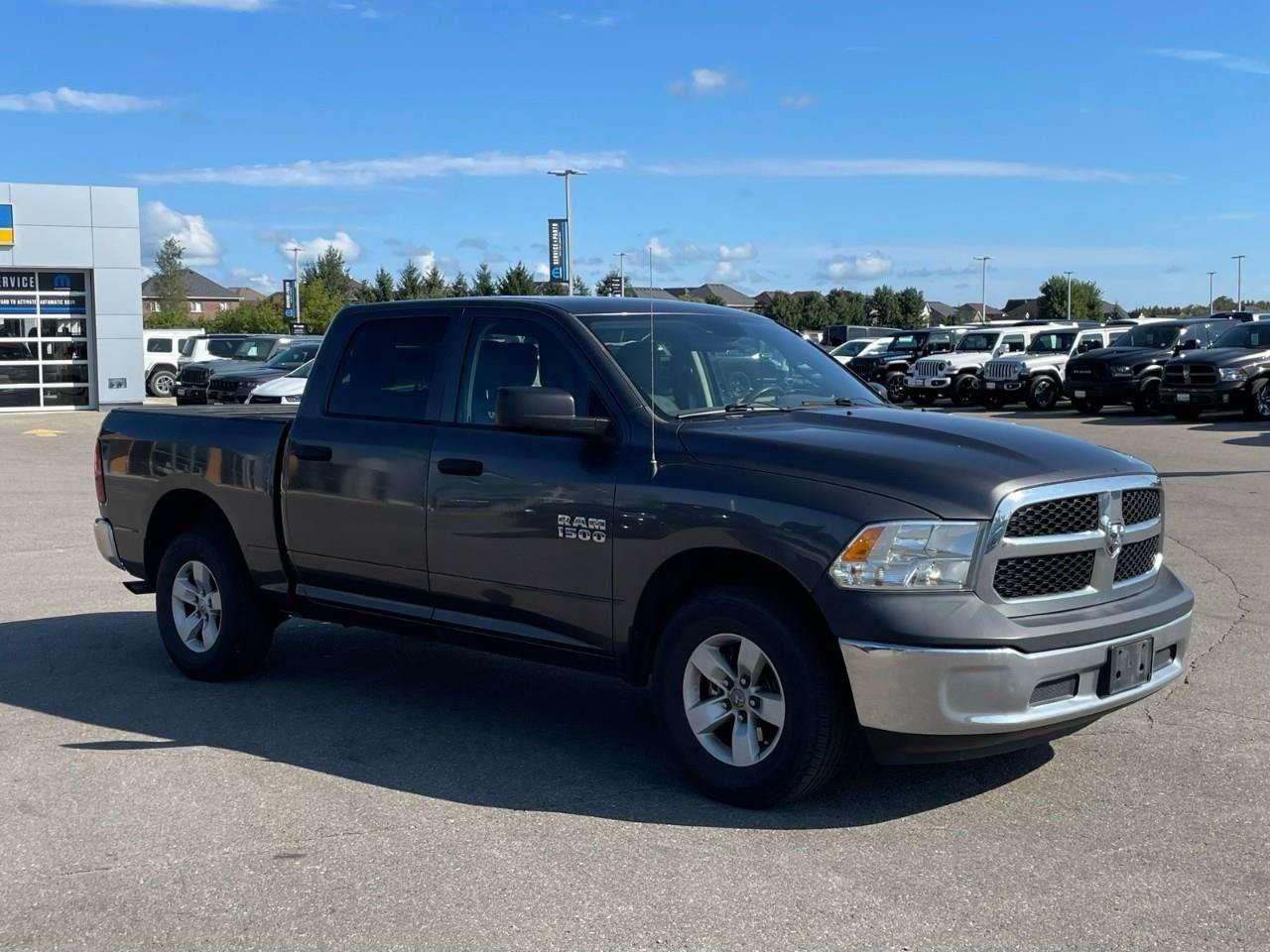 2014 RAM 1500 ACCIDENT FREE   4X4   BACK UP CAM Photo