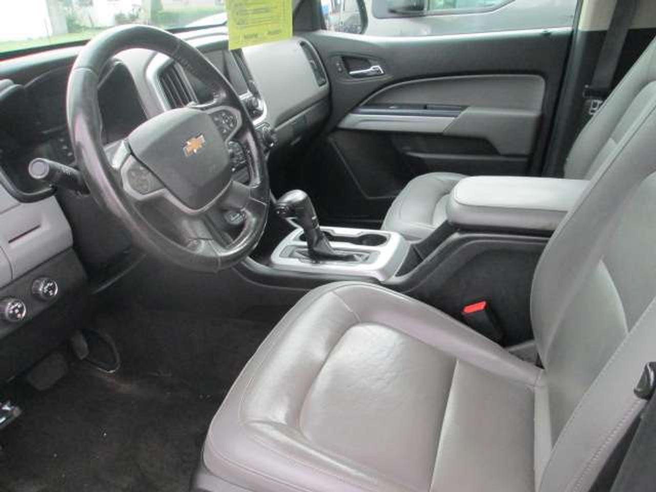 2017 Chevrolet Colorado 4WD LT, Leather, Cap Photo