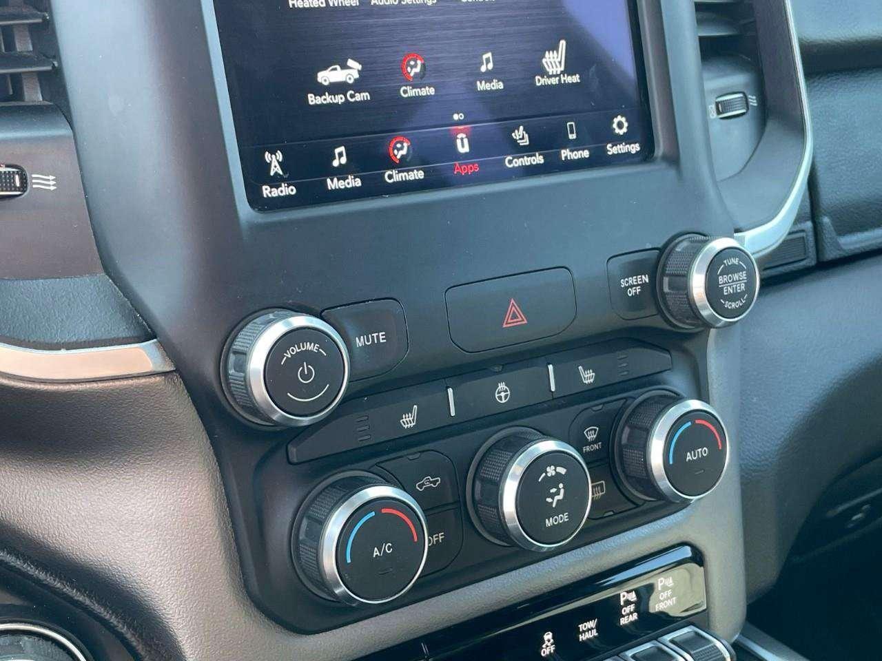 2019 RAM 1500 5.7L V8 HEMI   HTD SEATS   RMT START Photo