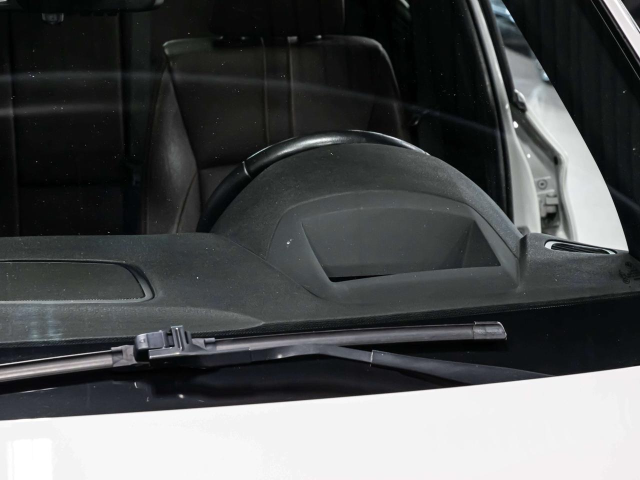 2017 BMW X3 xDrive PREMIUM ENHANCED HEADS UP BLIND SPOTS Photo