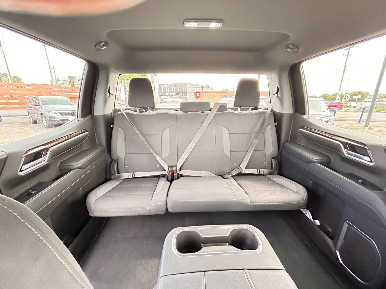 2022 Chevrolet Silverado 1500 Crew LT 4WD Photo