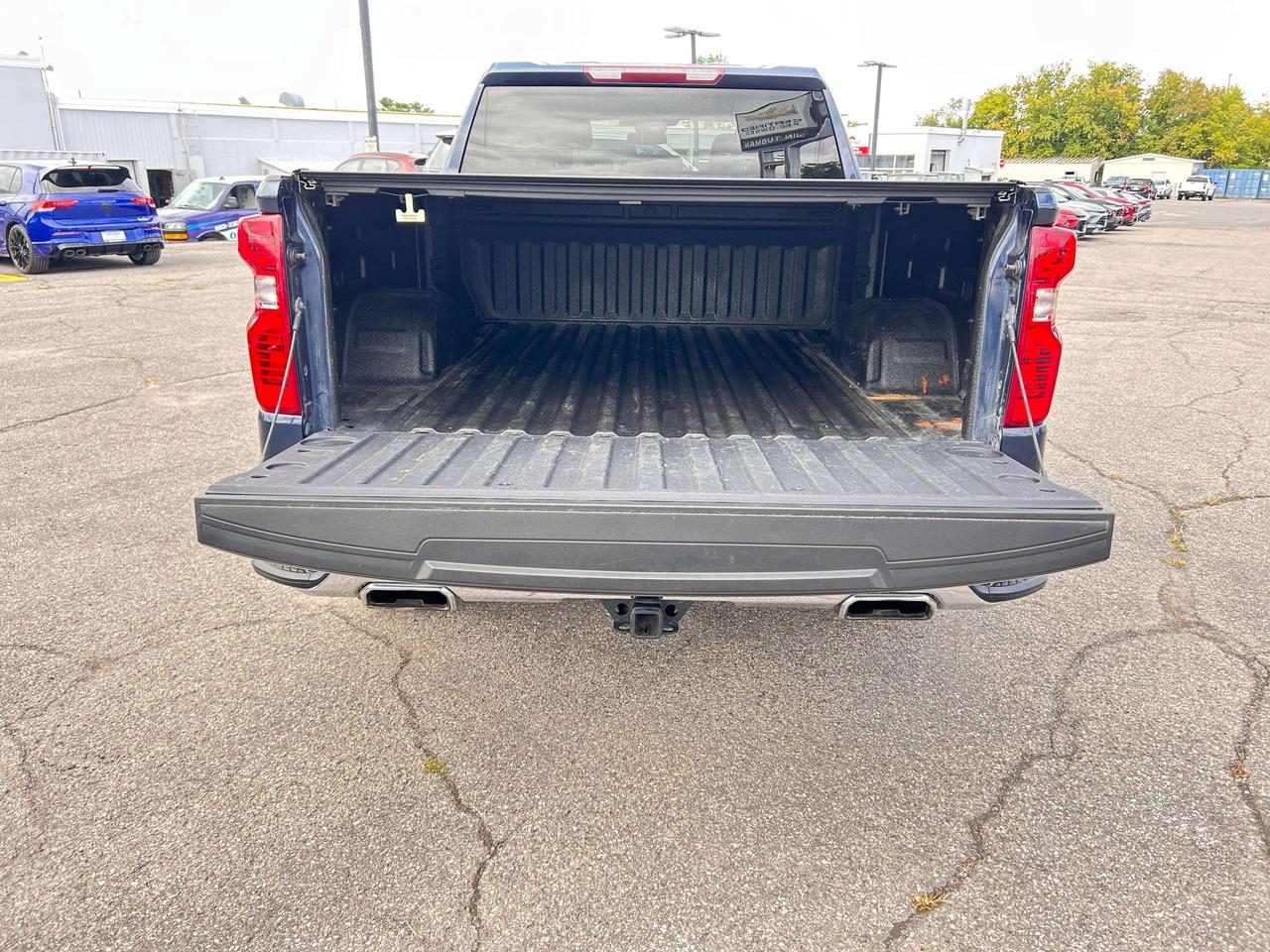 2022 Chevrolet Silverado 1500 Crew LT 4WD Photo