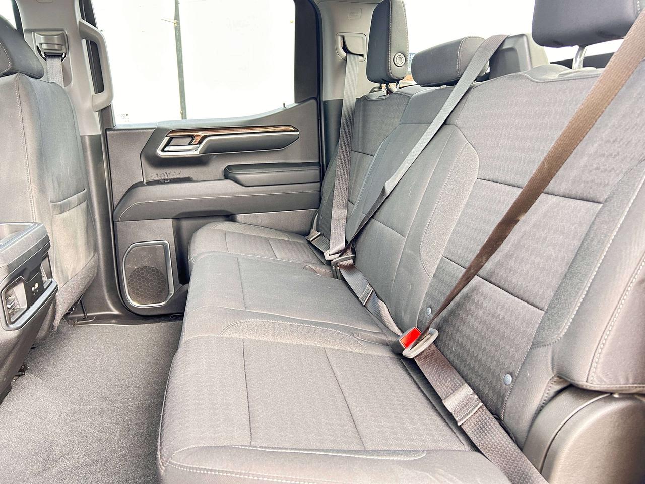 2022 Chevrolet Silverado 1500 Crew LT 4WD Photo