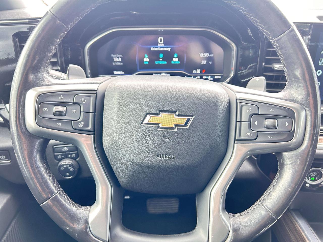 2022 Chevrolet Silverado 1500 Crew LT 4WD Photo