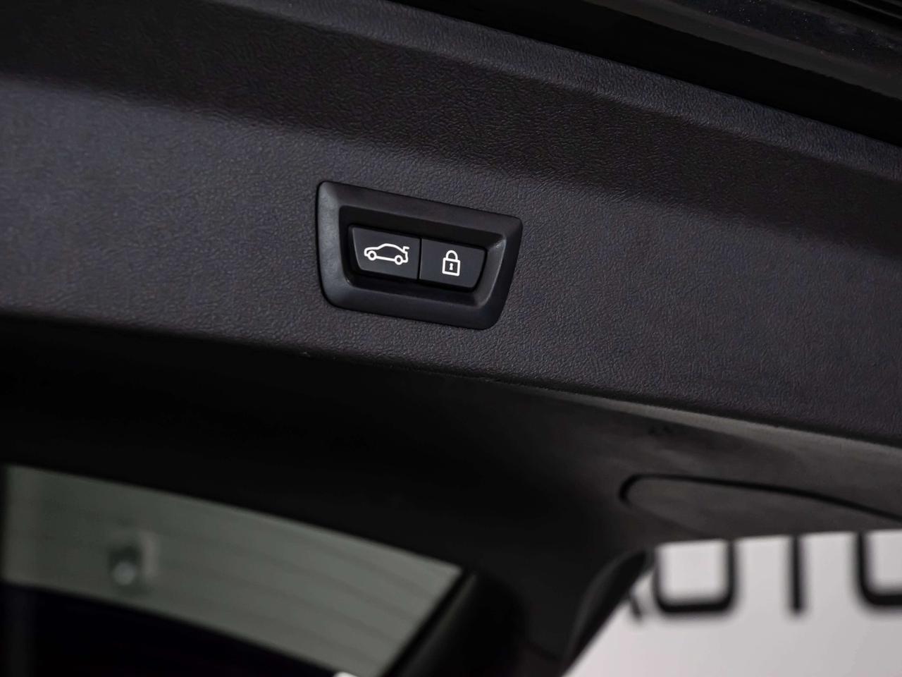 2018 BMW X3 xDrive PREMIUM ENHANCED HEADS UP NAVI Photo