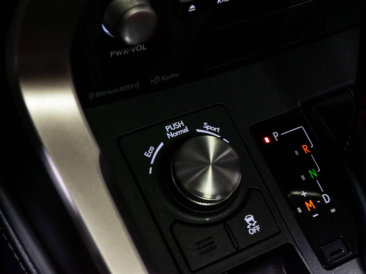 2021 Lexus NX NX300 ACCIDENT-FREE RED INTER COOLED HEATED SEATS Photo