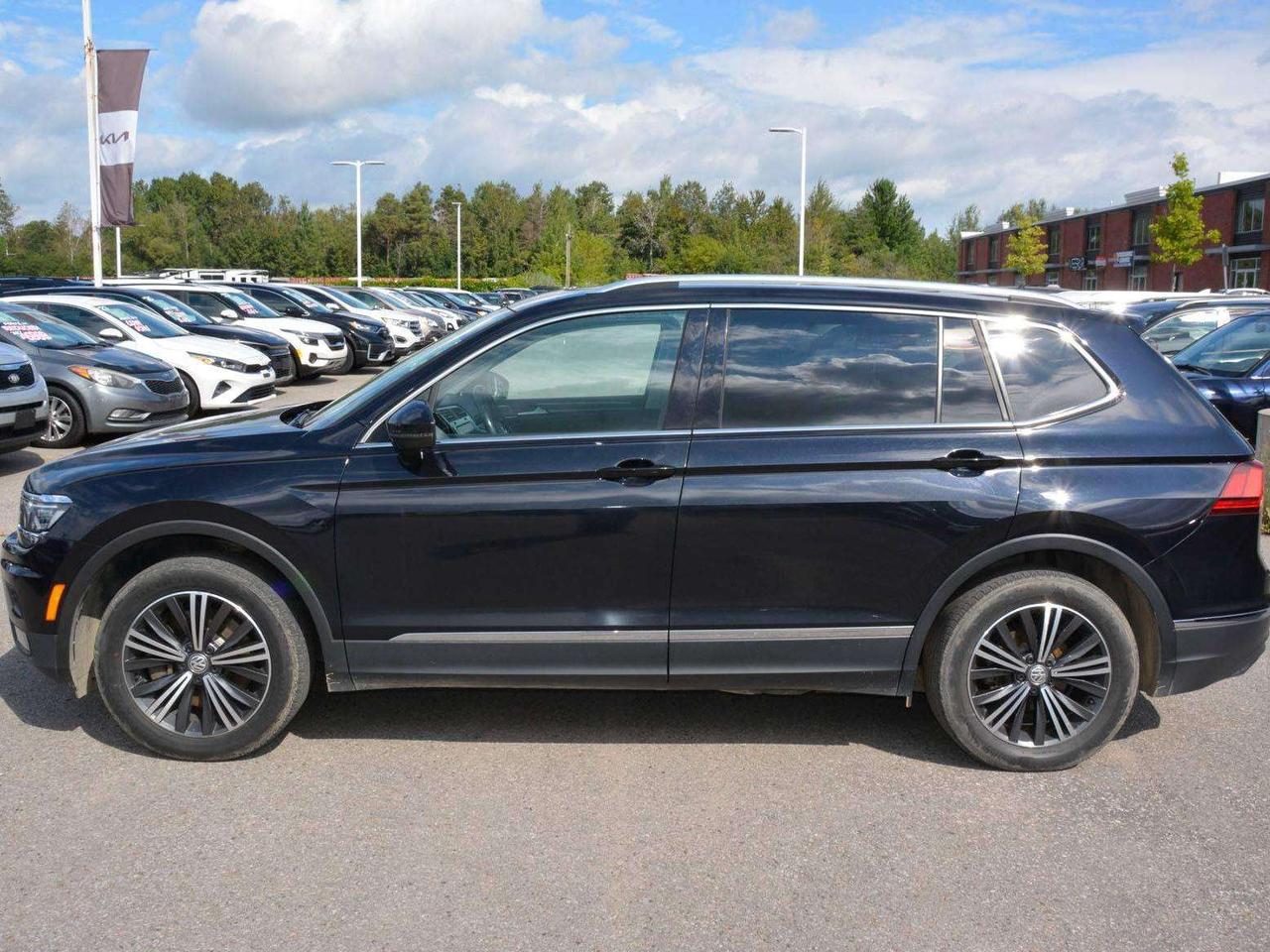 2019 Volkswagen Tiguan Highline Photo1