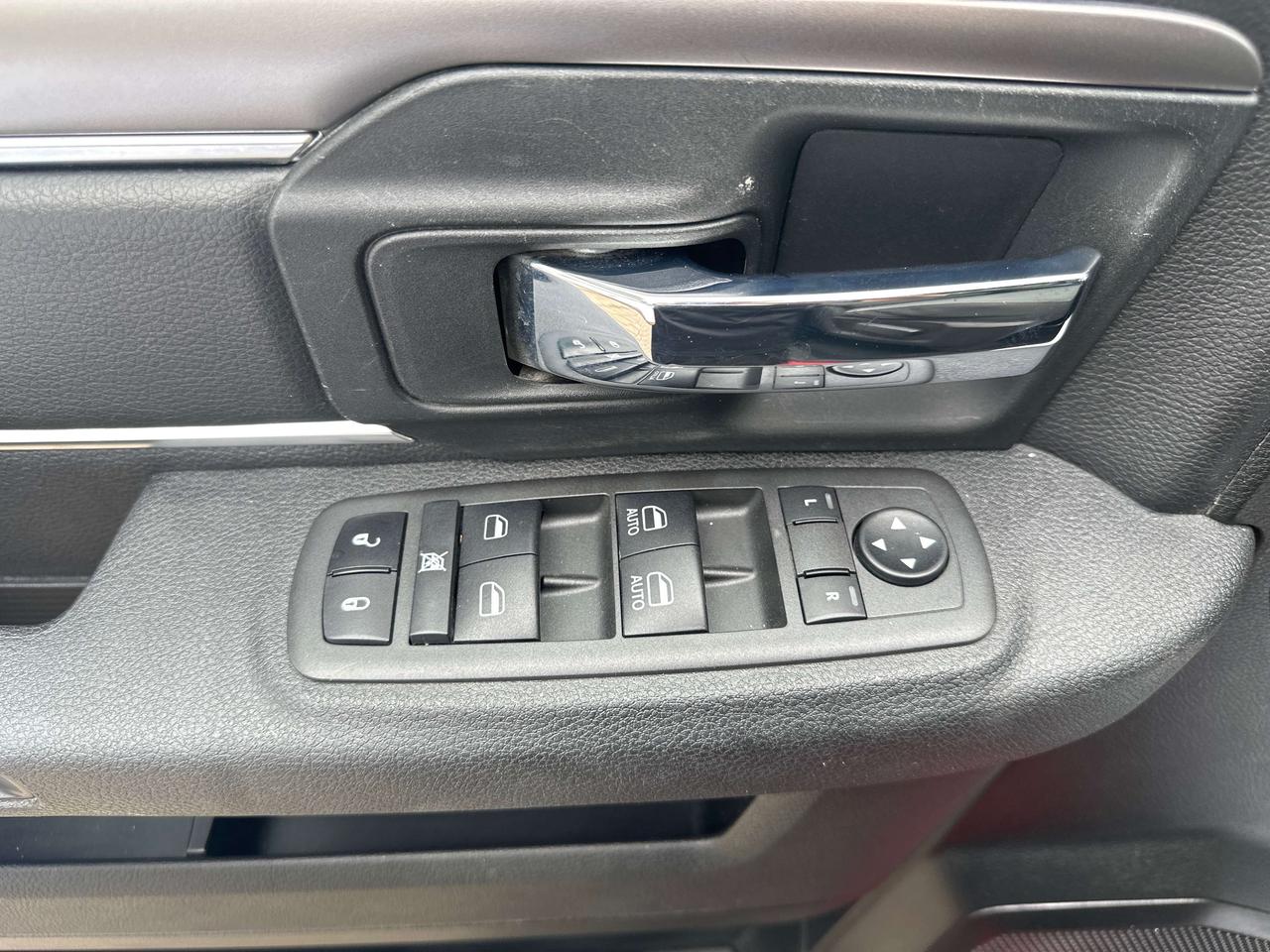 2022 RAM 1500 Warlock Photo