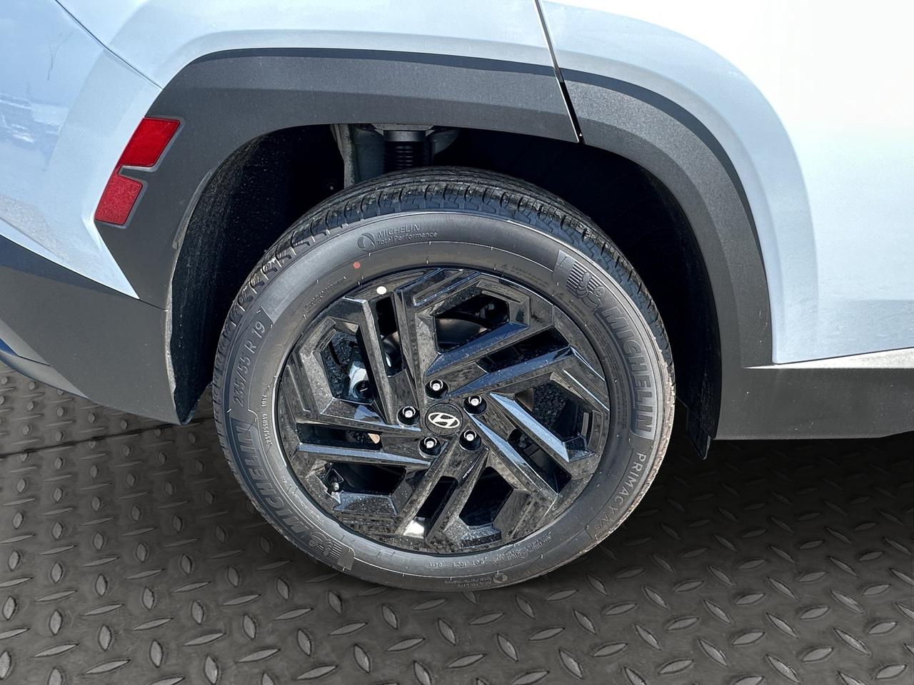 2026 Hyundai Tucson Hybrid Night Edition Photo5