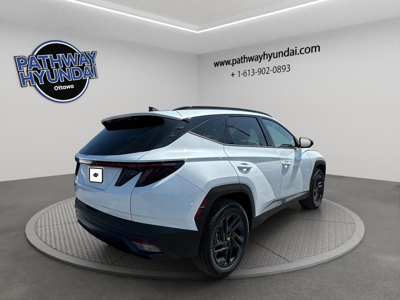 2026 Hyundai Tucson Hybrid Night Edition Photo