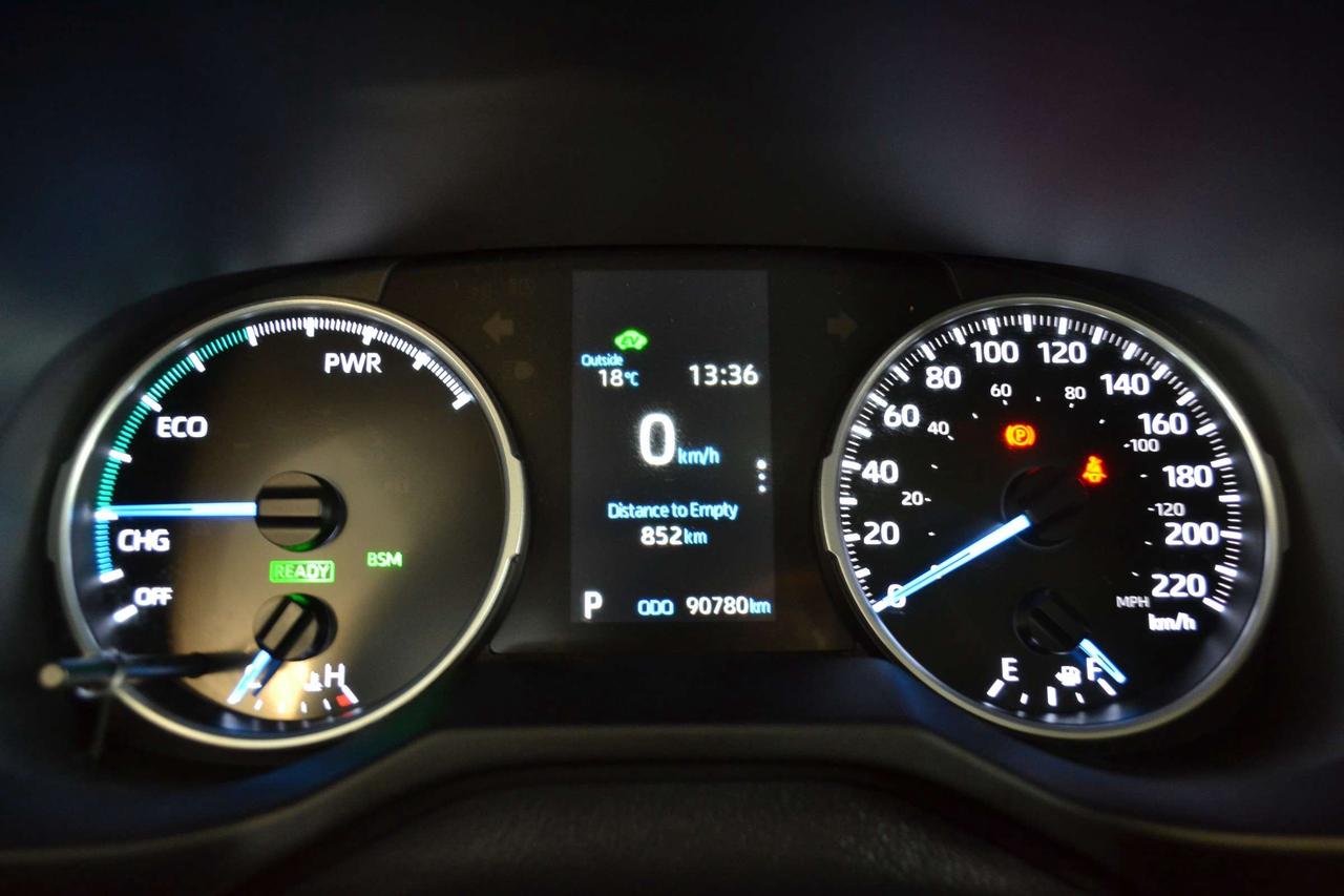 2020 Toyota RAV4 XLE Photo