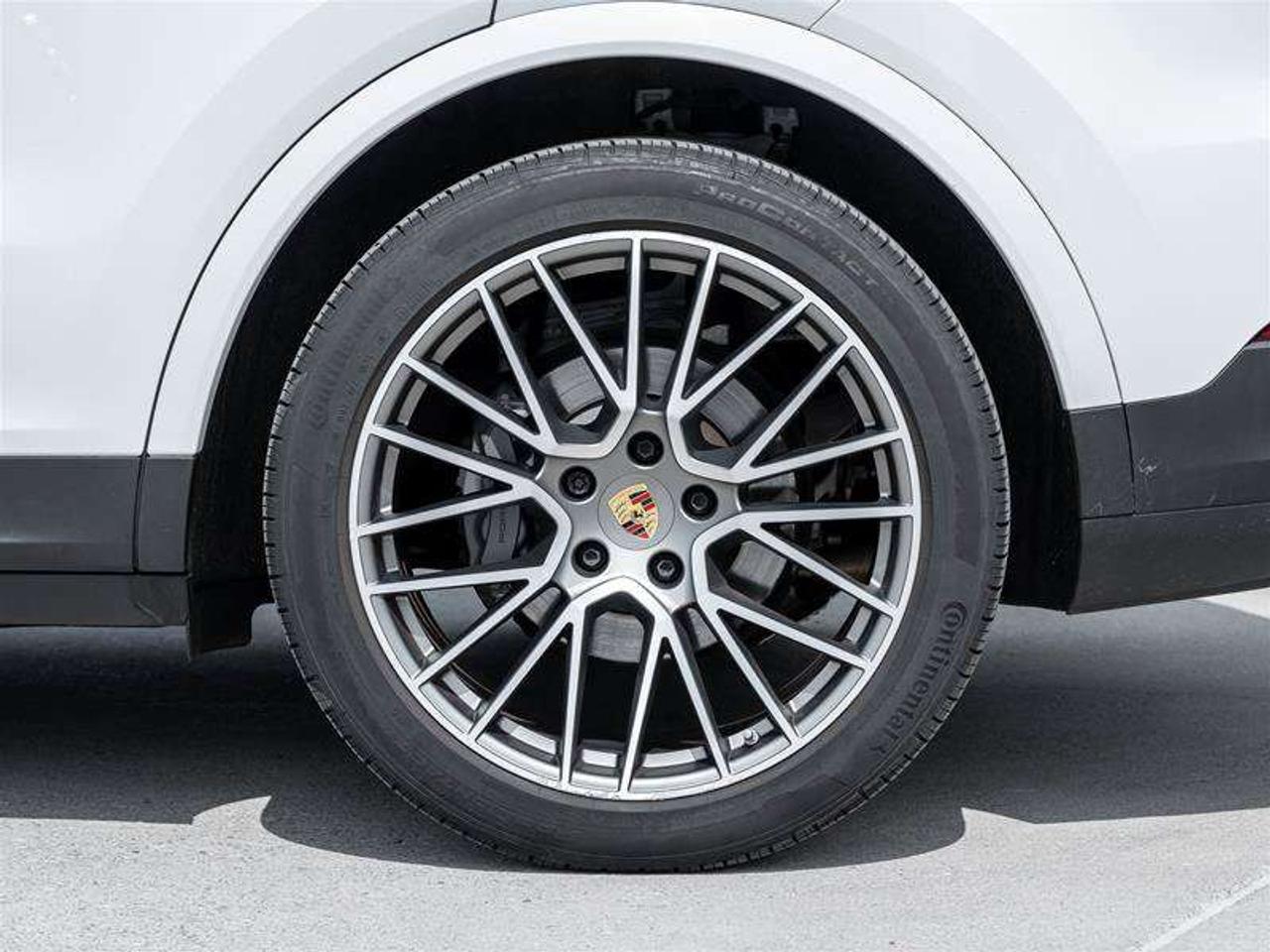 2023 Porsche Cayenne S Platinum Edition Coupe AWD Premium Pkg Plus Adaptive Cruise Control incl. Lane Keep Assist Surroun Photo