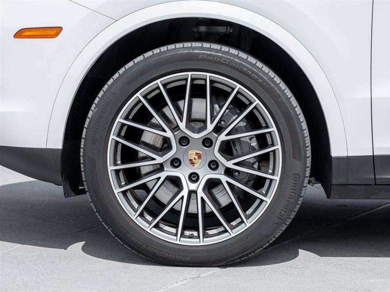 2023 Porsche Cayenne S Platinum Edition Coupe AWD Premium Pkg Plus Adaptive Cruise Control incl. Lane Keep Assist Surroun Photo