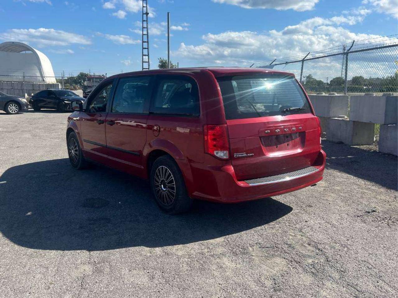 2016 Dodge Grand Caravan CANADA VALUE PACKAGE Photo4