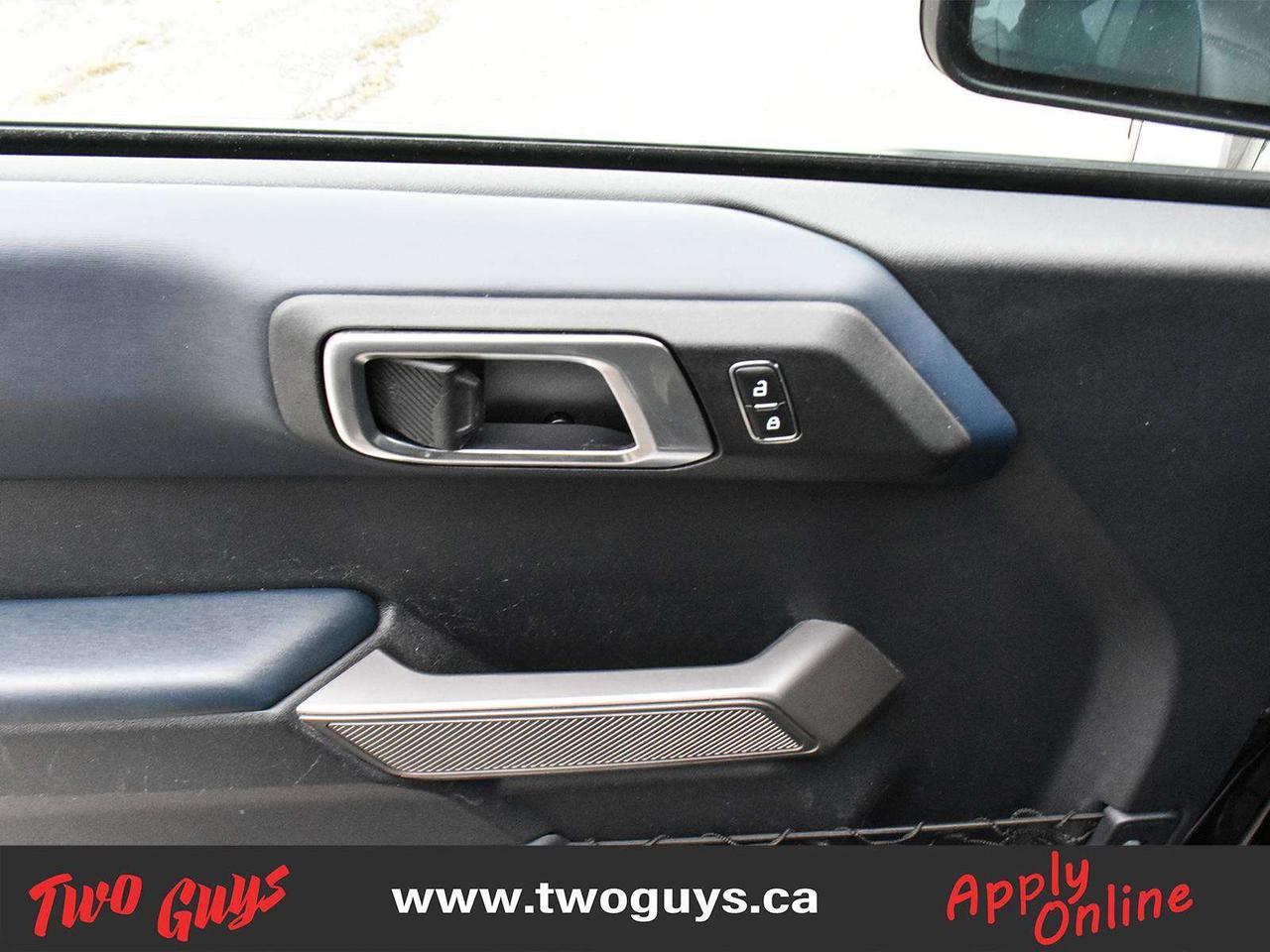 2023 Ford Bronco Outer Banks   2.3L 4WD   Leather   Auto Photo