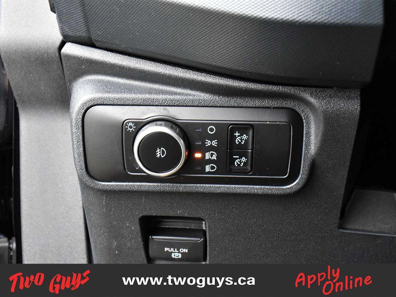 2023 Ford Bronco Outer Banks   2.3L 4WD   Leather   Auto Photo