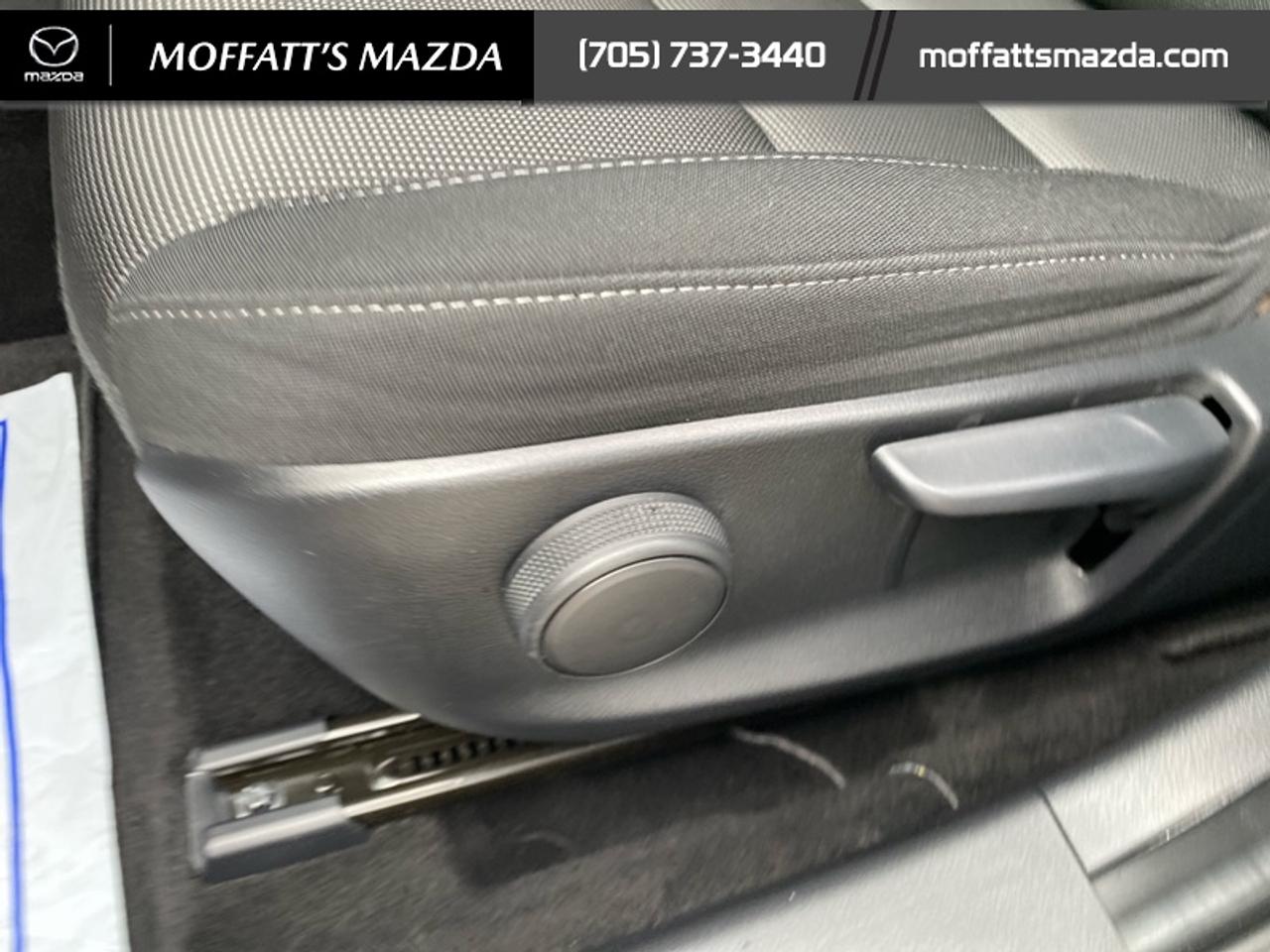 2024 Mazda CX-30 GS Photo