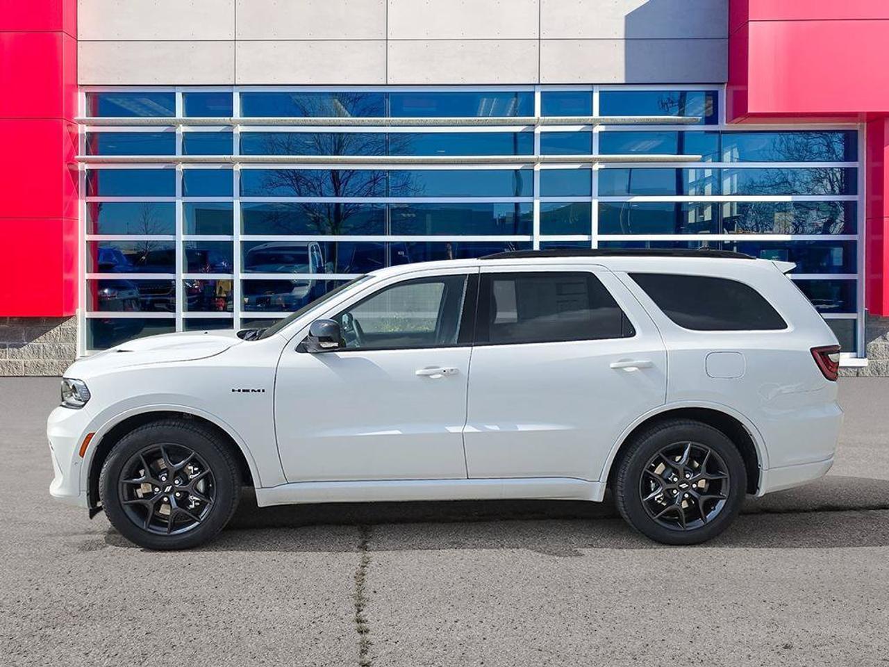 2027 Dodge Durango GT HEMI V8 Plus/BLACKTOP/SUNROOF/HEATED SEATS/TRAILER TOW Photo
