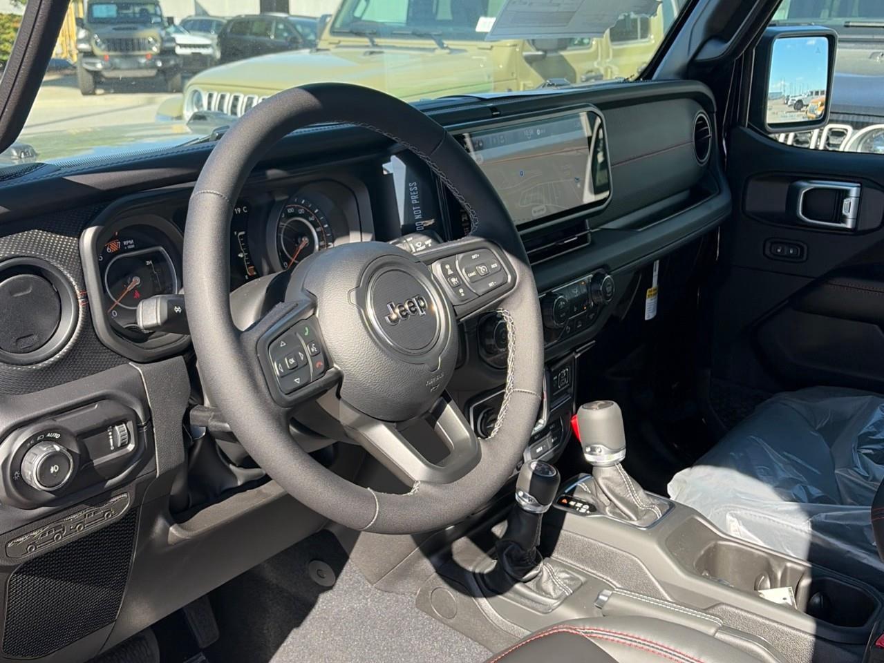 2027 Jeep Wrangler Rubicon 4dr 4x4 Photo4