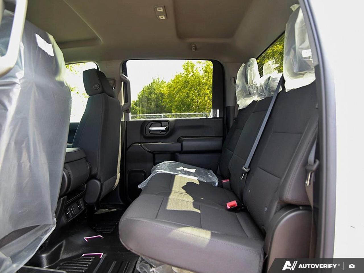 2026 GMC SIERRA 2500HD Crew Cab Standard Box 4-Wheel Drive Pro Photo