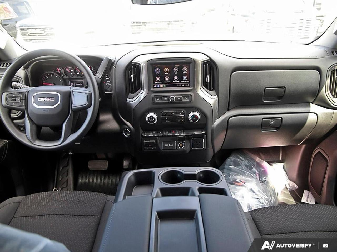 2026 GMC SIERRA 2500HD Crew Cab Standard Box 4-Wheel Drive Pro Photo