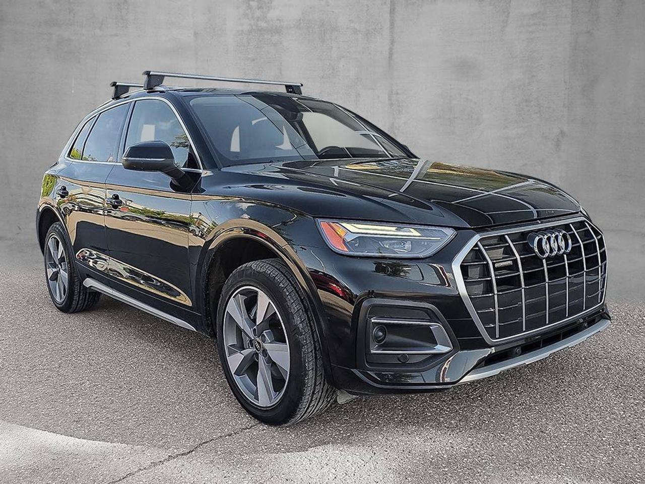 2024 Audi Q5 Komfort | Wireless Apple Car Play | Heated Seats | Photo