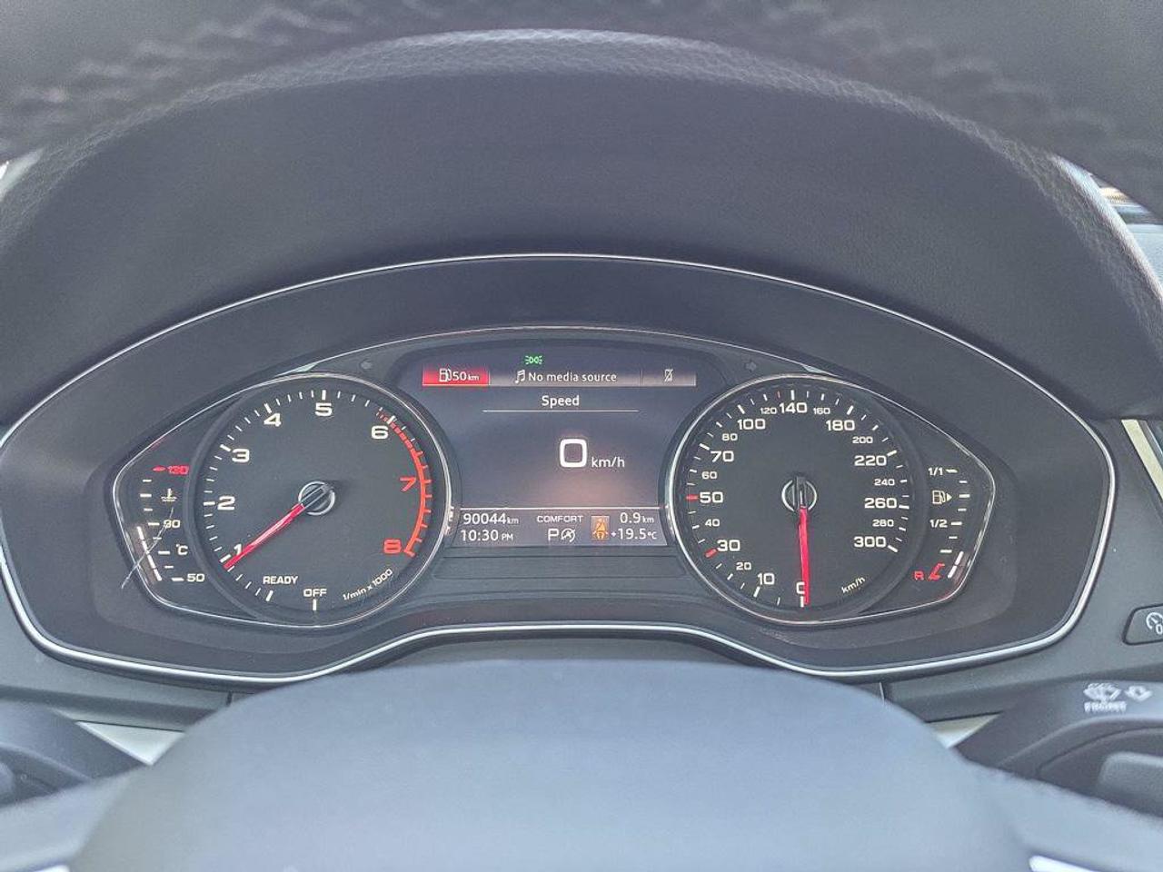 2024 Audi Q5 Komfort | Wireless Apple Car Play | Heated Seats | Photo