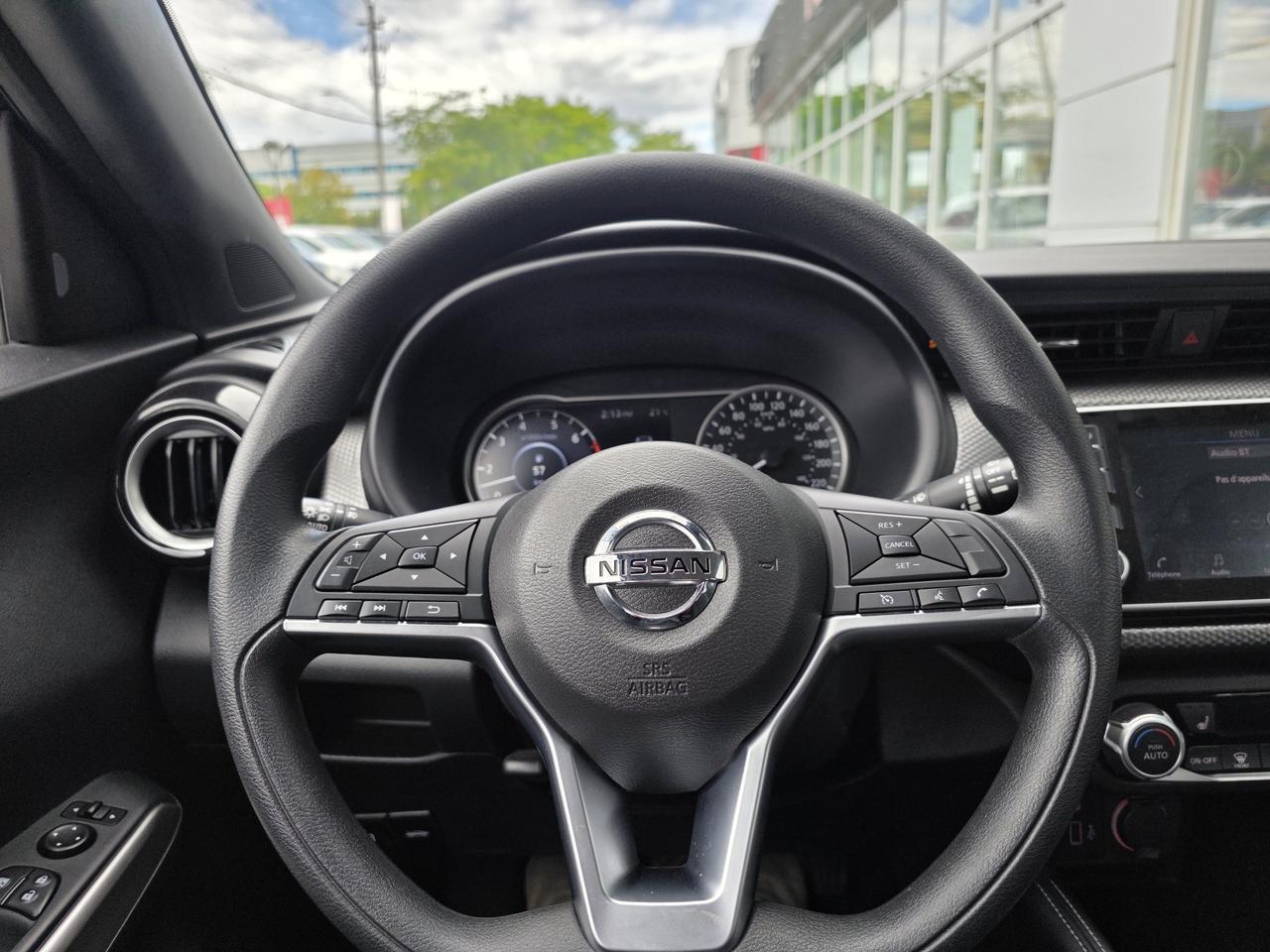 2020 Nissan Kicks SV | Apple Car Play | Android Auto | Heated Seats | Photo