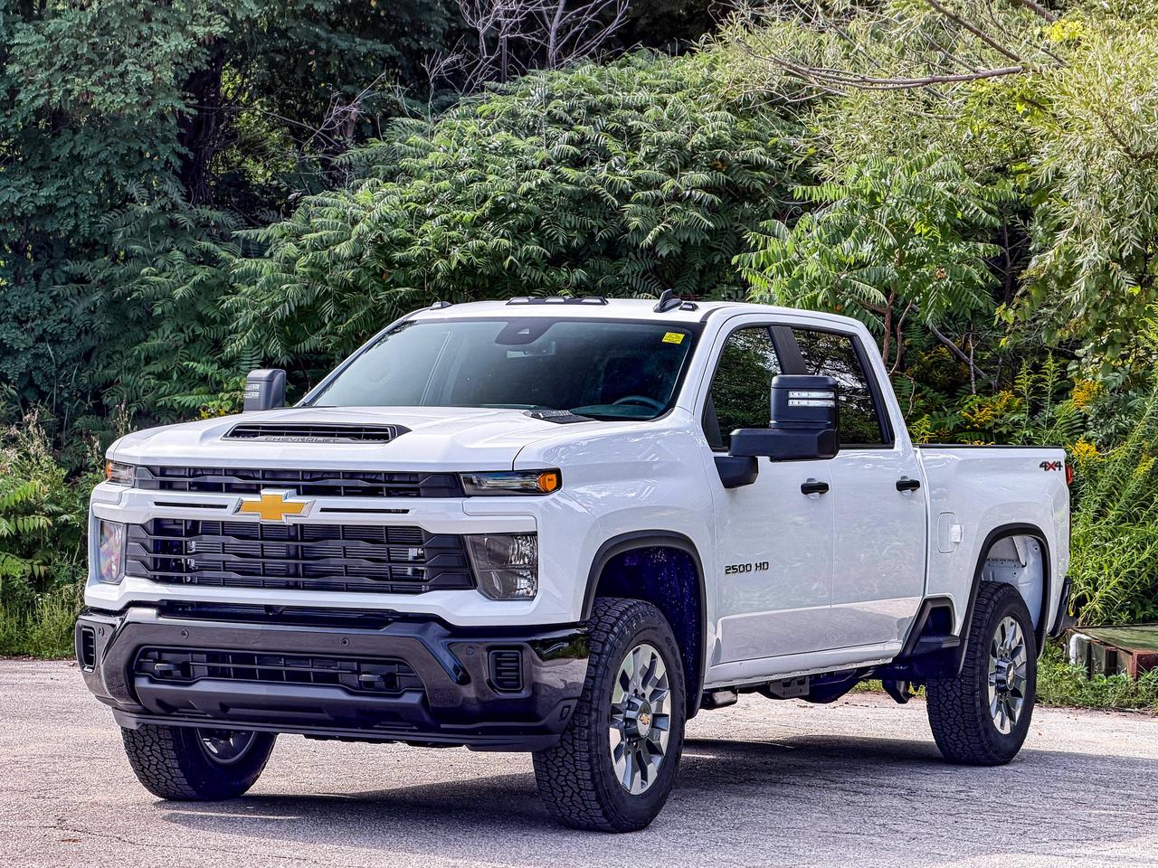2026 Chevrolet SILVERADO 2500HD Custom Photo