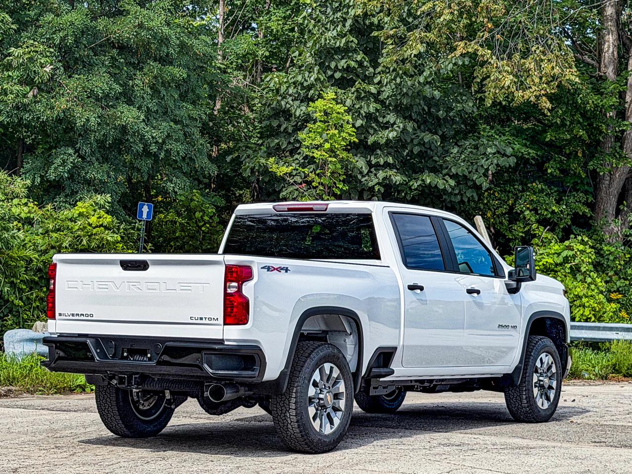 2026 Chevrolet SILVERADO 2500HD Custom Photo