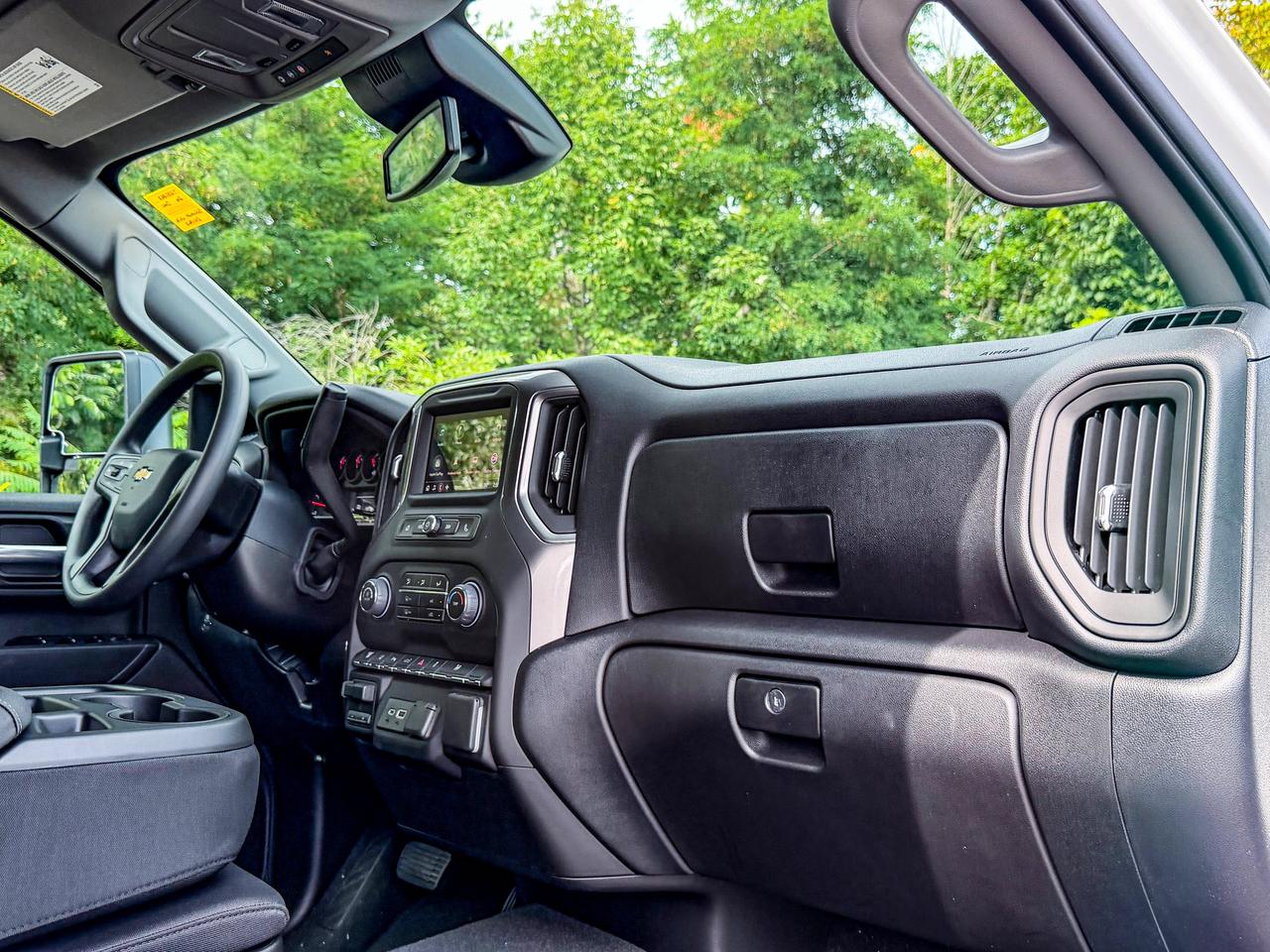 2026 Chevrolet SILVERADO 2500HD Custom Photo