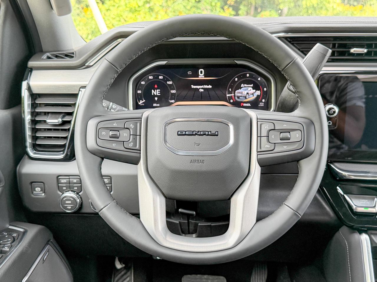 2026 GMC SIERRA 2500HD DENALI Photo