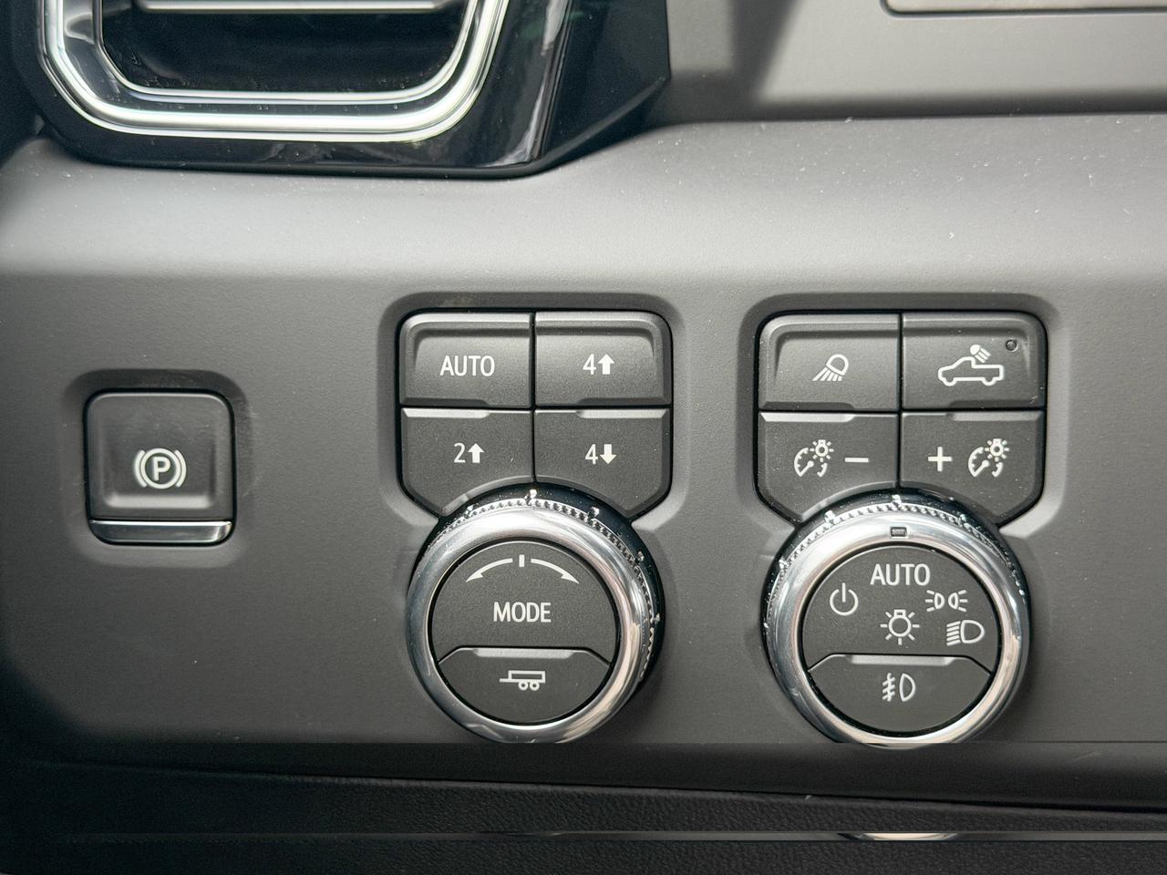 2026 GMC SIERRA 2500HD DENALI Photo