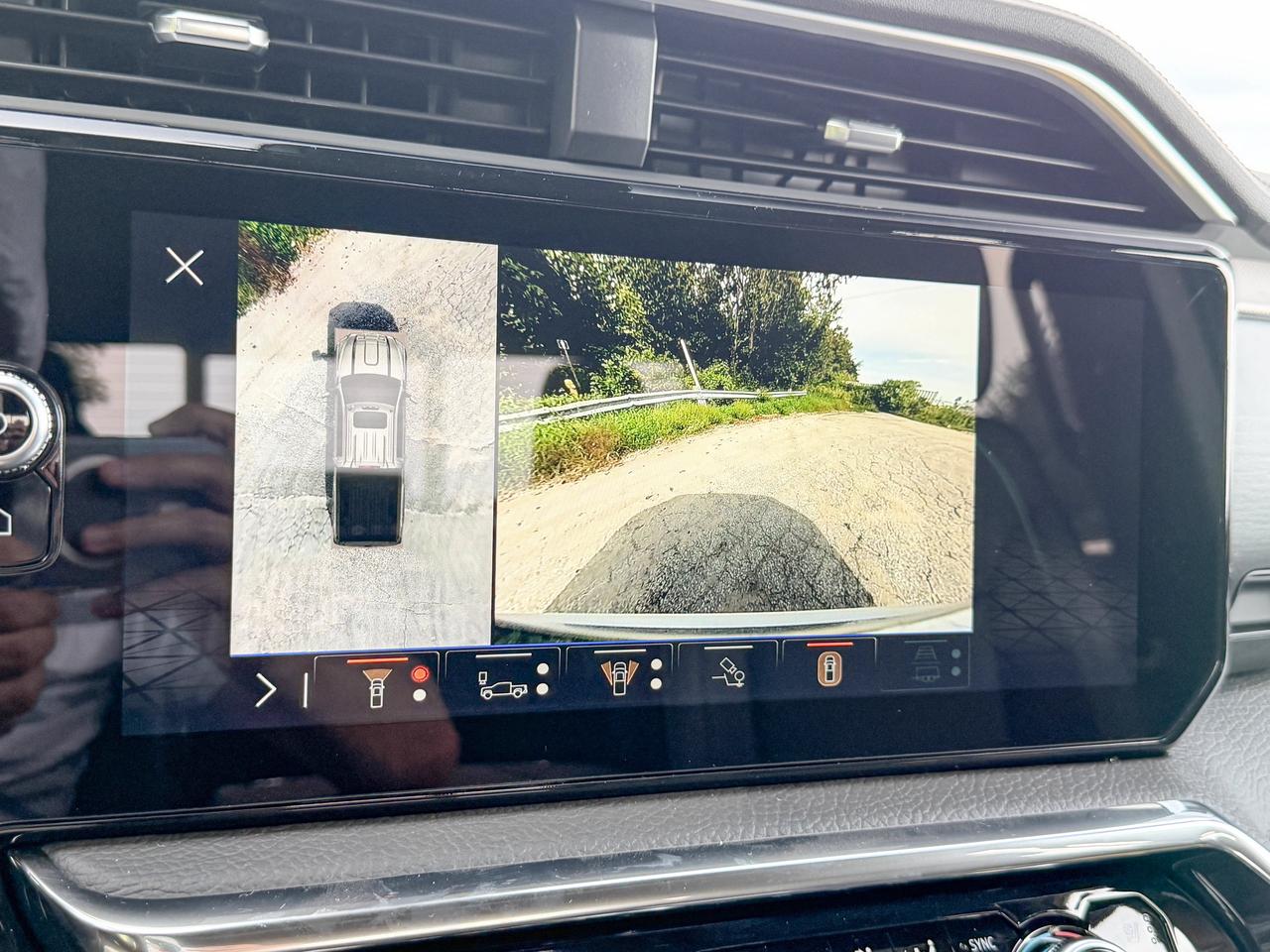 2026 GMC SIERRA 2500HD DENALI Photo