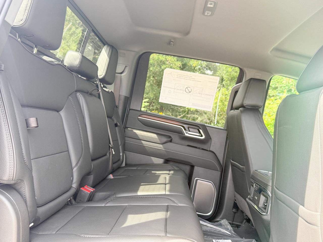 2026 GMC SIERRA 2500HD DENALI Photo