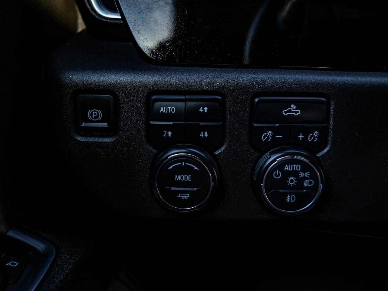 2024 Chevrolet Silverado 1500 LT Trail Boss Photo
