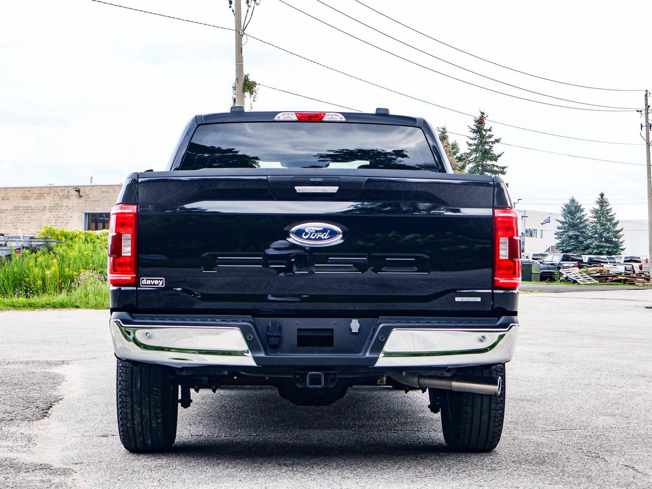 2023 Ford F-150 XLT Photo