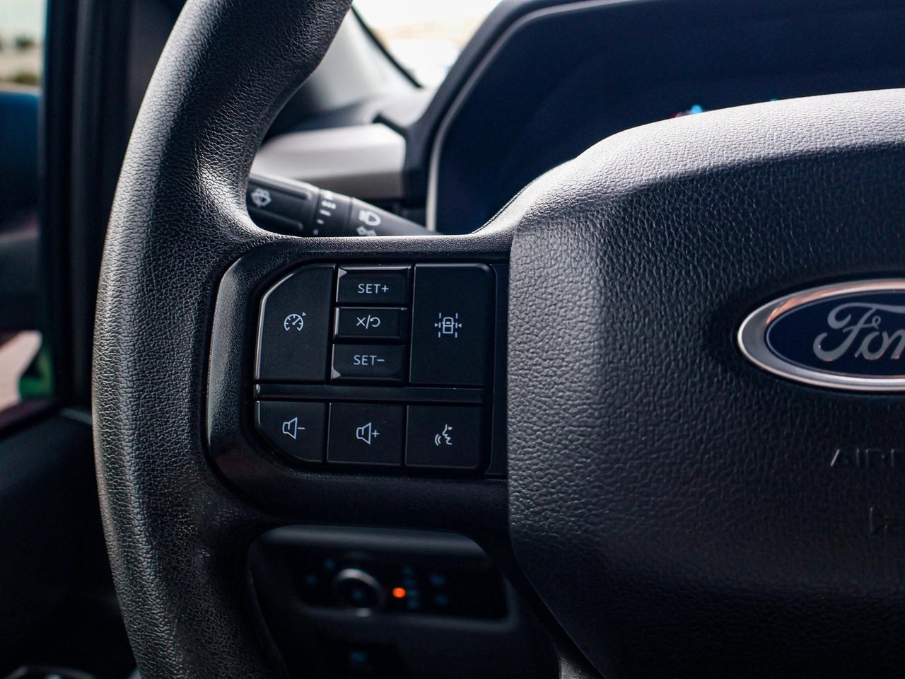 2023 Ford F-150 XLT Photo